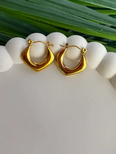 Anti Tarnish Heart oval hoops